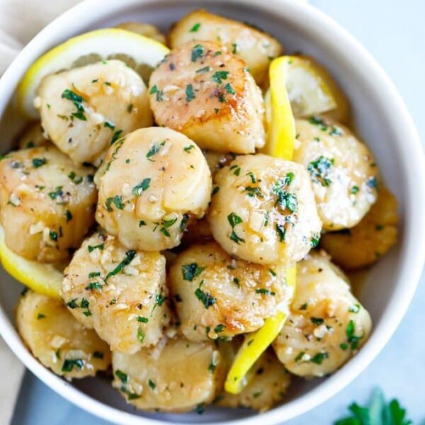 Гребешки с лимоном и чесноком